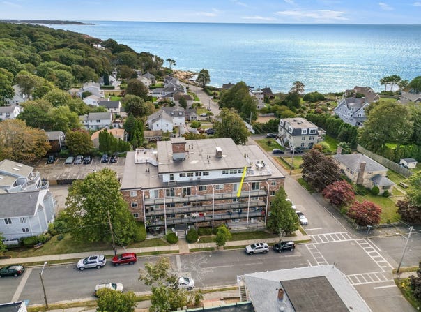 44 Lexington Ave, Gloucester, MA 01930
