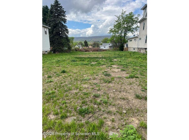 1635 Sanderson Avenue, Scranton, PA 18509