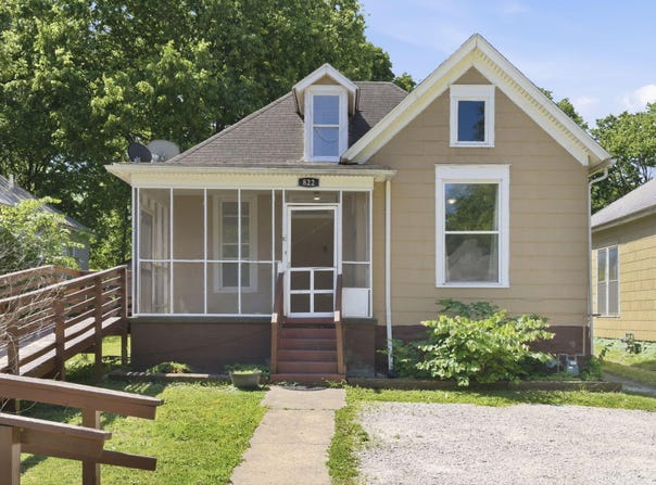 822 W Scott Street, Springfield, MO 65802