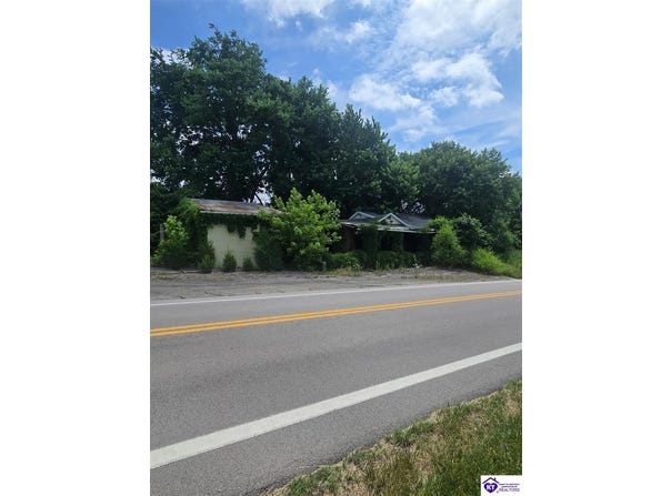 220 Rhodelia Road, Payneville, KY 40157