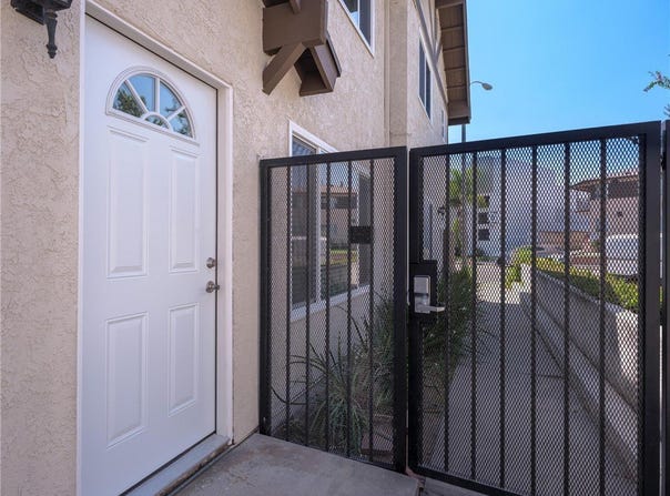104 N Atlantic, Alhambra, CA 91801
