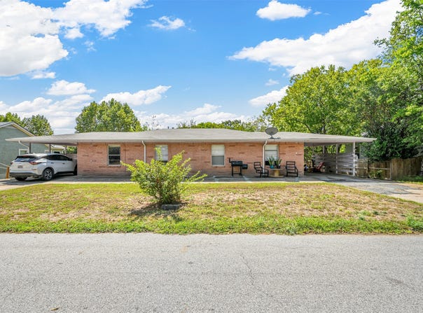 120 E Monterey Street, Denison, TX 75021