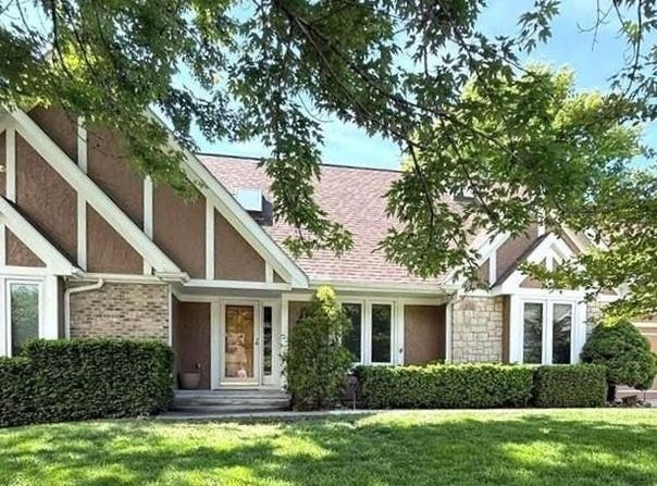 1509 Wynbrick Drive, Liberty, MO 64068