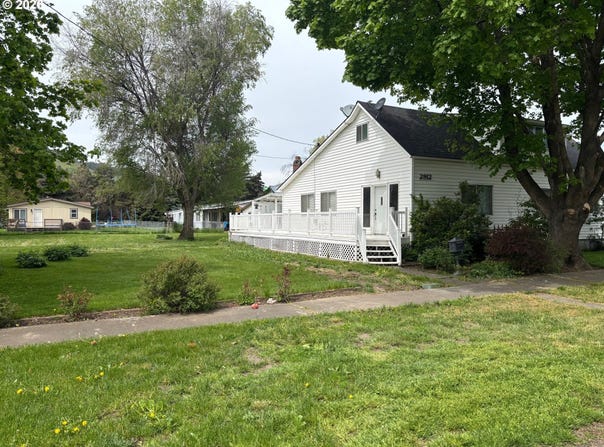 2912 N 1ST St, LaGrande, OR 97850