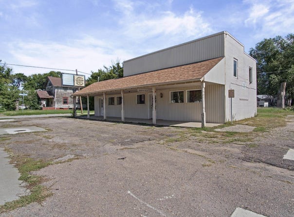 1001 S Main, McPherson, KS 67460