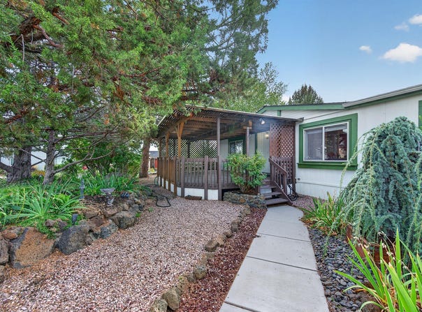 63741 Cascade Village Drive, Bend, OR 97701