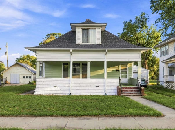 815 E Sherman St, Hutchinson, KS 67501