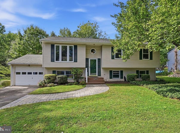 20 FISHBACK Court, WARRENTON, VA 20186