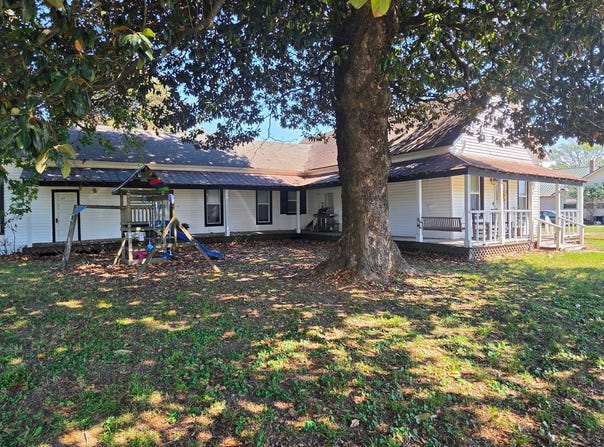104 W Main, Portia, AR 72457