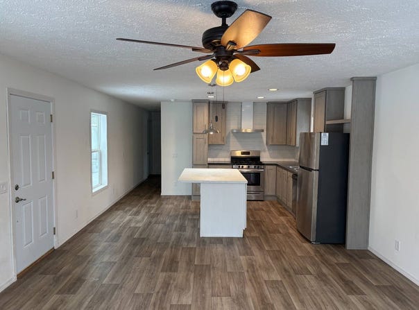 W7270 Puckaway Rd, Markesan, WI 53946