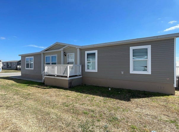 12105 Macedo Dr, Del Valle, TX 78617