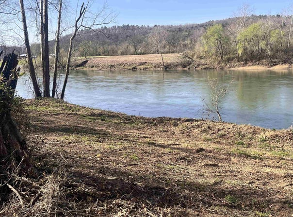 300 Mount Olive Manor Drive, Melbourne, AR 72556