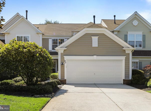 42 WRENTHAM Drive, MEDFORD, NJ 08055