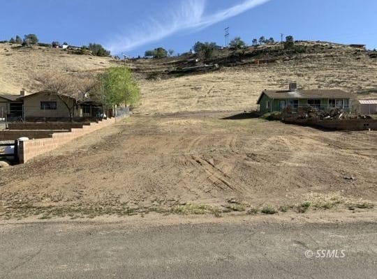 411 Panorama Dr, Wofford Heights, CA 93285