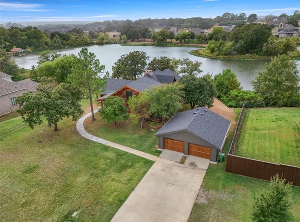 313 Pimlico Drive, Hickory Creek, TX 75065