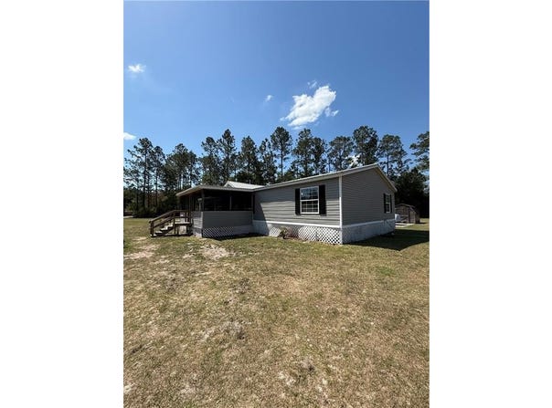 6910 Greenfield Road, Blackshear, GA 31516