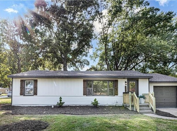 610 SW Browning Avenue, Lee's Summit, MO 64063