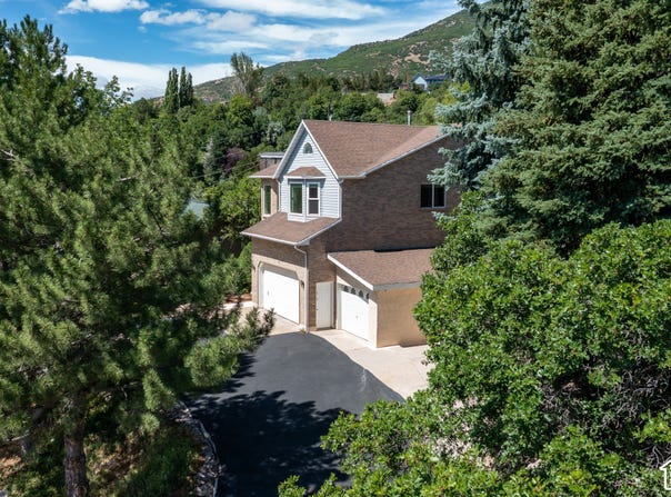 6368 BYBEE, Uintah, UT 84403