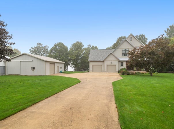 1177 Rustic Hills Drive, Union City, MI 49094
