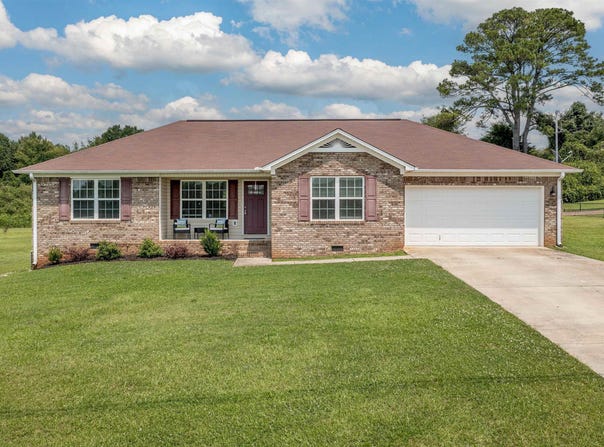 390 BAILEY ROAD, WEAVER, AL 36277