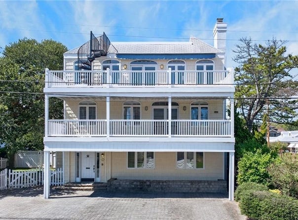 6109 Ocean Front Avenue, Virginia Beach, VA 23451
