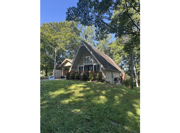 184 Beachamp Road, Burkesville, KY 42717