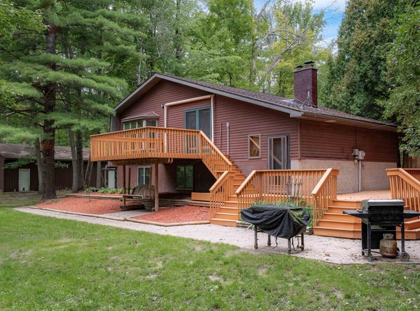 119 W Love Road, Sanford, MI 48657
