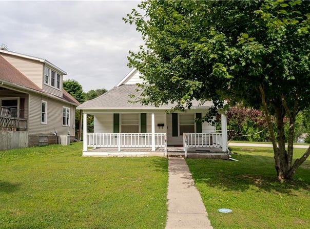 1017 S 5th Street, Atchison, KS 66002