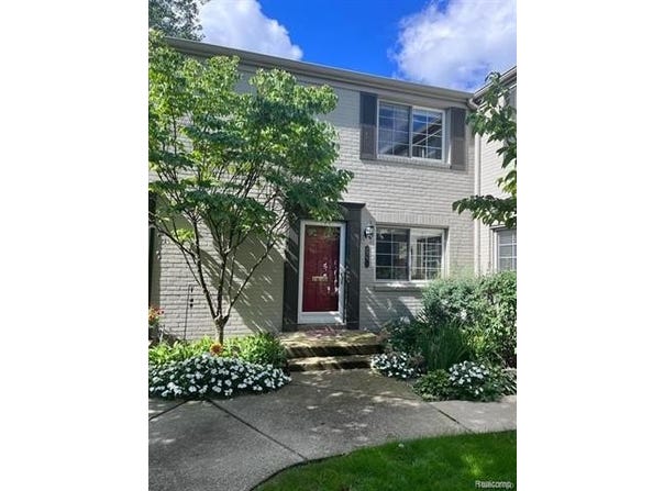 1722 GRAEFIELD Road, Birmingham, MI 48009