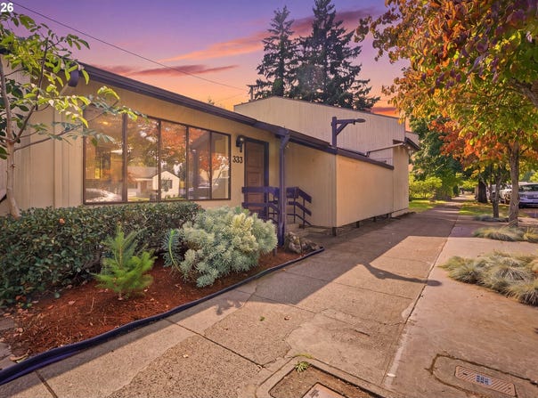 333 NW 3RD Ave, Canby, OR 97013