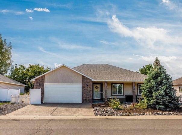 2401 Glen View Drive, Montrose, CO 81401