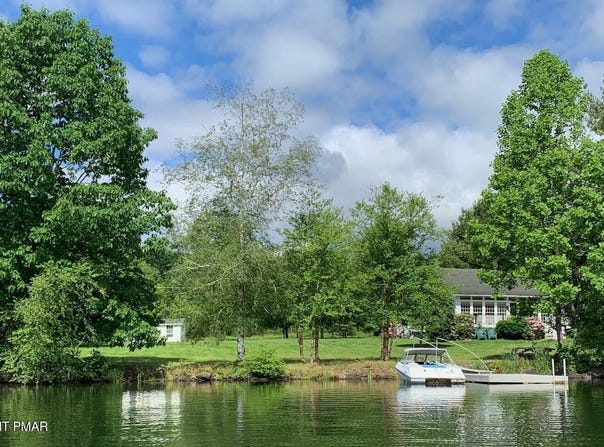 32 Shore Drive, Tunkhannock, PA 18657