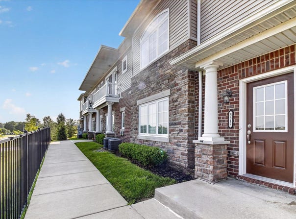 5512 Arbor Chase Drive, Ann Arbor, MI 48103