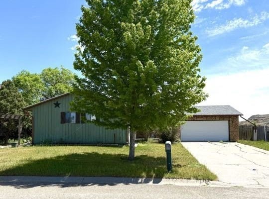 727 Windham St, Glendive, MT 59330