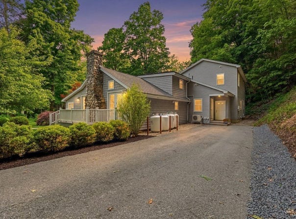 32 Eunice Williams Dr, Greenfield, MA 01301