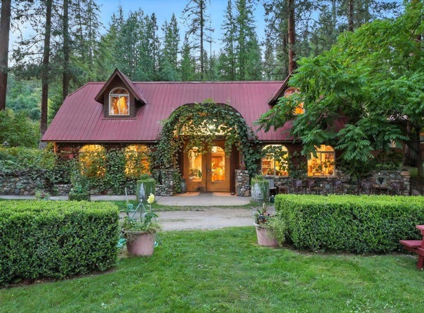 3752 Vineyard Way, Kettle Falls, WA 99141