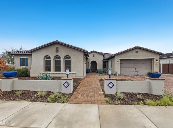 1928 E LA COSTA Drive, Gilbert, AZ 85298