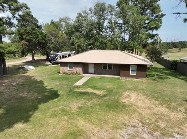 174 Hummingbird Circle, Colbert, OK 74733