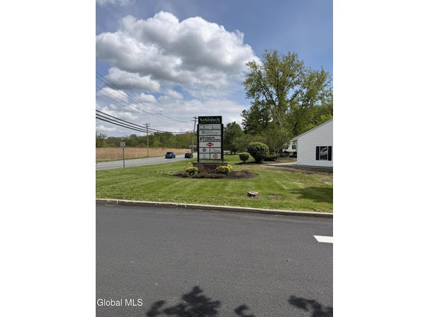 1580 Columbia Turnpike, Castleton, NY 12033