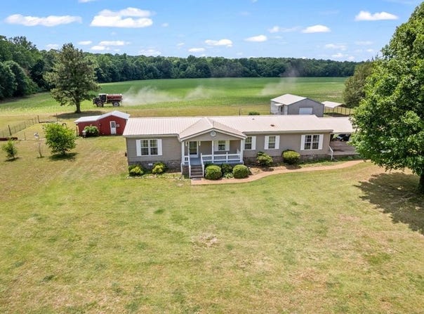6439 Cedar Grove Road, BIG SANDY, TN 38221