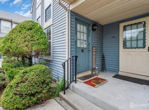 1 Truro Drive, Monroe, NJ 08831