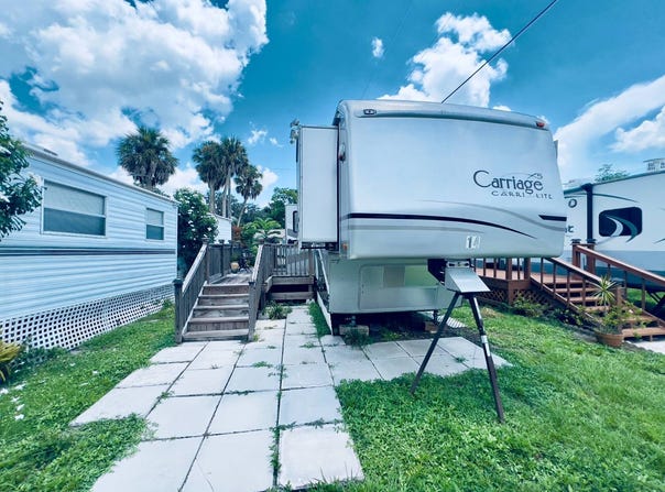 1201 GLORY WAY BLVD, Bradenton, FL 34212