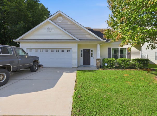 1406 Copper Circle, Mebane, NC 27302