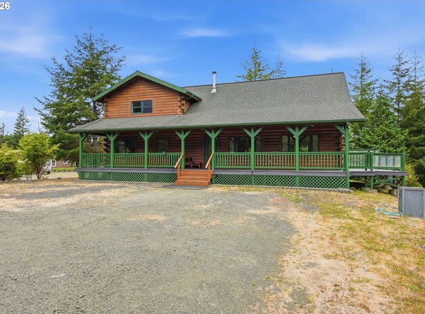 69247 JOSHUA Ln, NorthBend, OR 97459