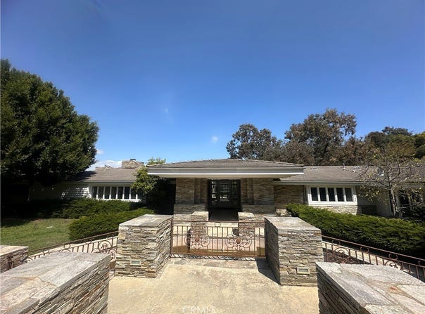 60 Crest Road E, Rolling Hills, CA 90274