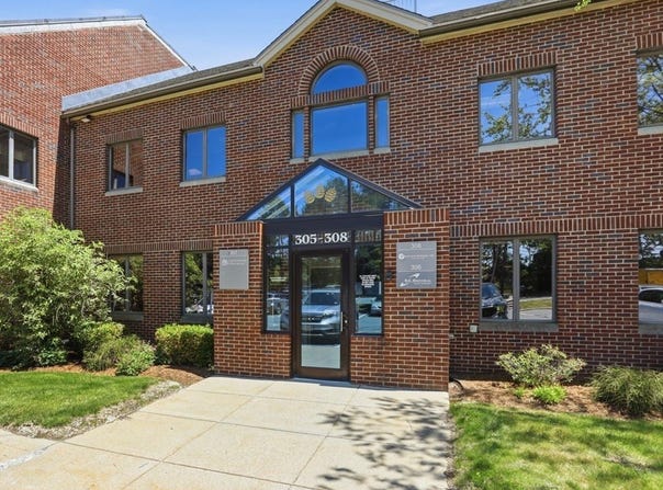 100 Conifer Hill Dr, Danvers, MA 01923