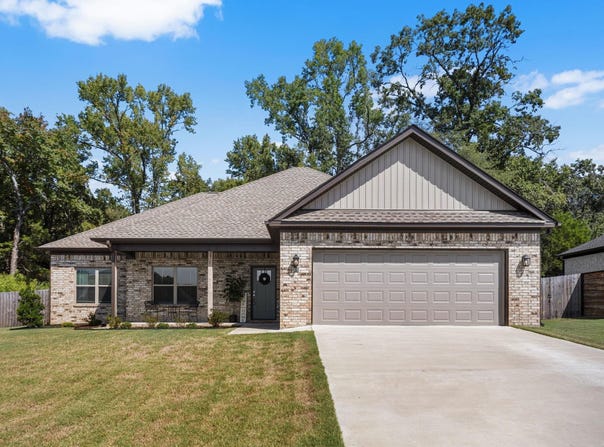 65 Lewis Loop, Greenbrier, AR 72058-0000