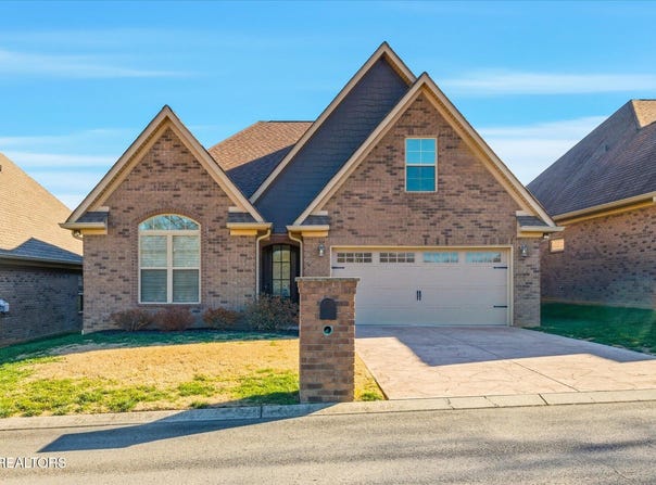 206 Zion Cove Lane, Englewood, TN 37329