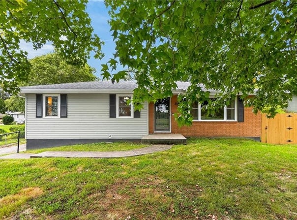 5402 Frederick Avenue, St Joseph, MO 64506