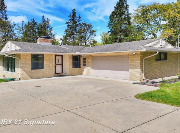 4505 Cedardale Lane, Flushing, MI 48433